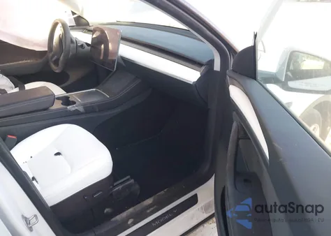 2022 Tesla Model Y from USA, damaged, VIN 7SAYGDEE5NF516604